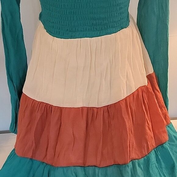 Beautiful festival dress  - Picture 8 of 9